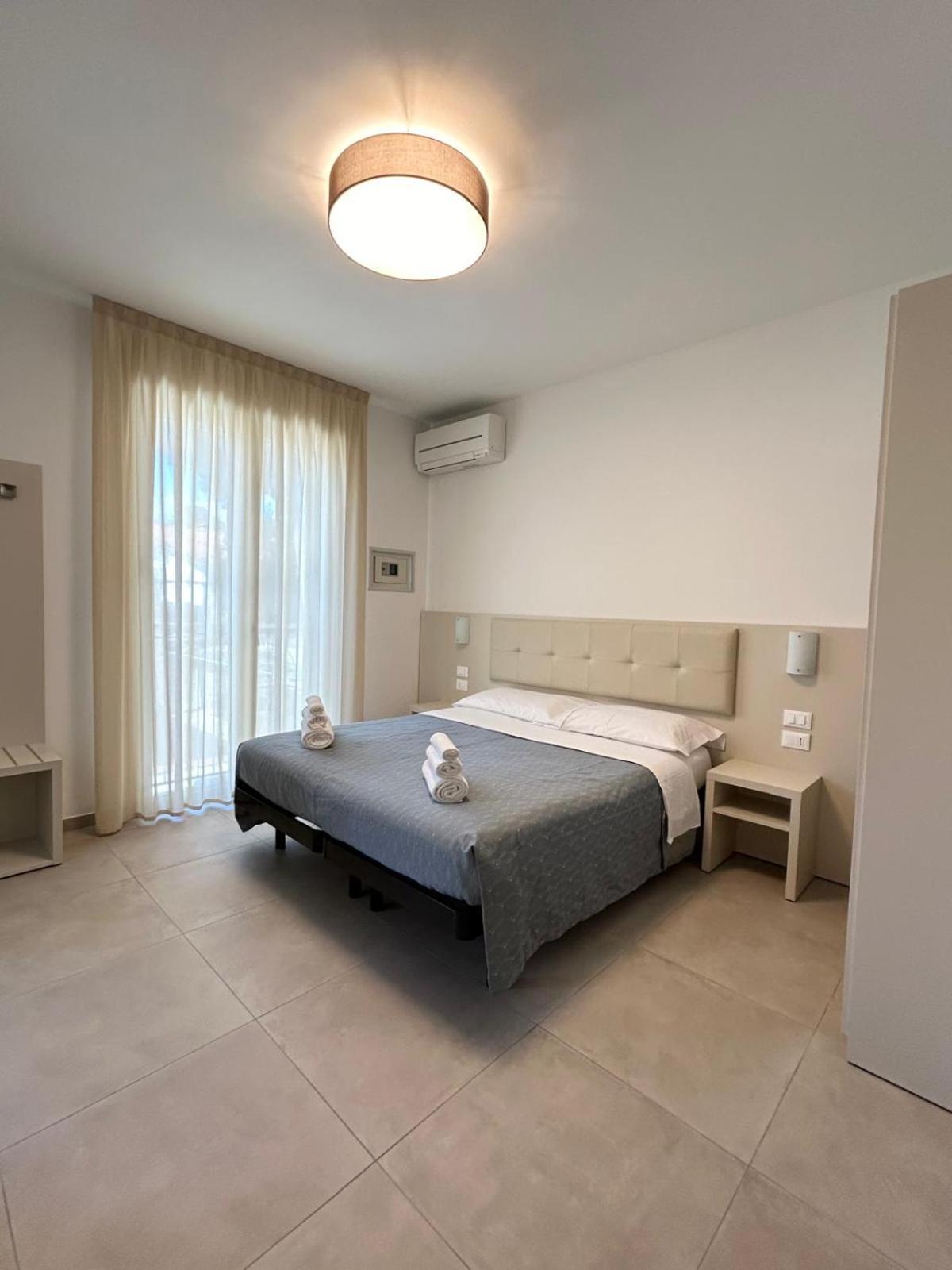 Hotel Brigantino Milano Marittima Bagian luar foto
